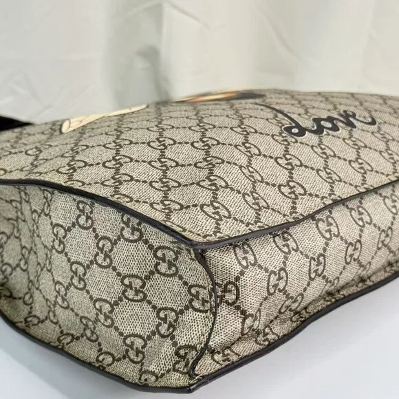 Gucci GG Logo Supreme Bees Shoulder Bag Tote with Bee Design - Picture 6 of 8